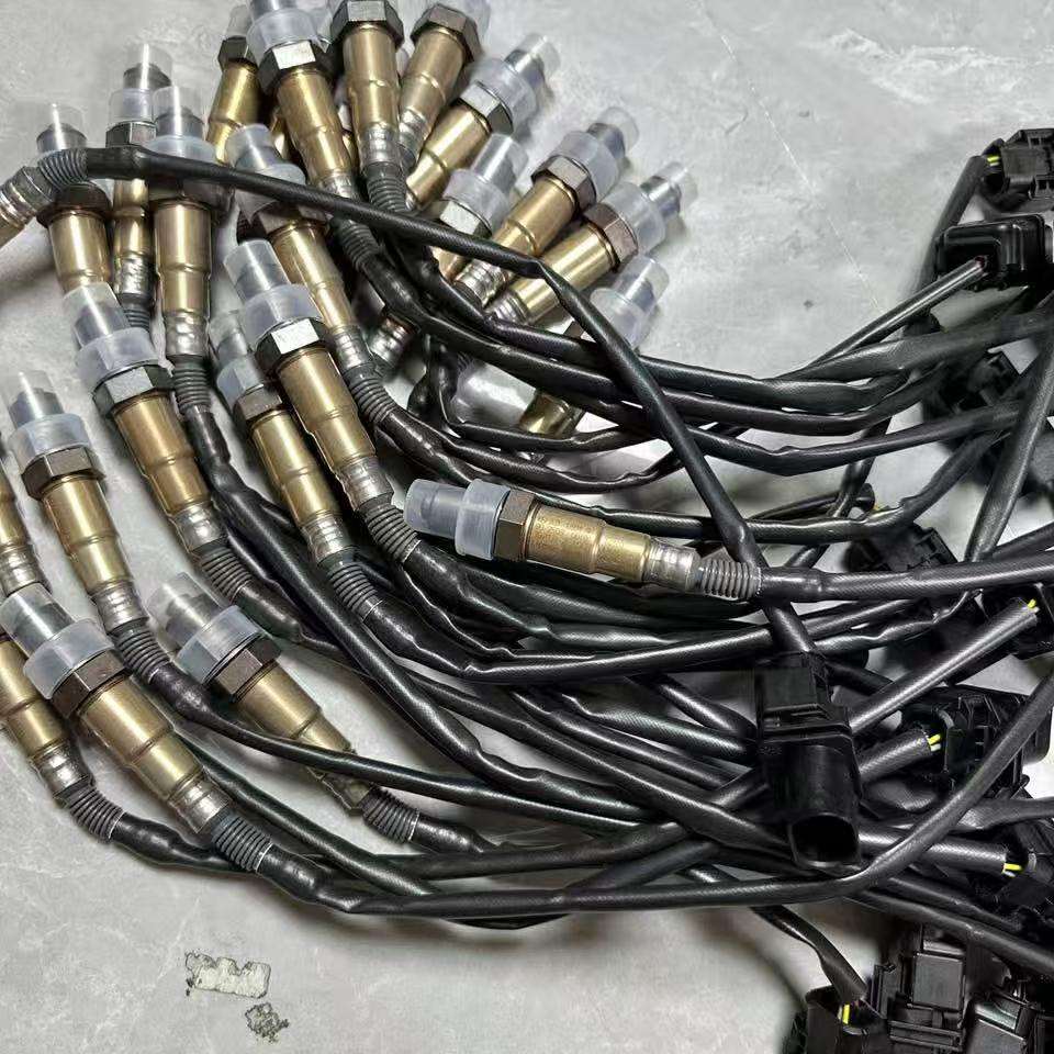 H17160883597f407fbef582f23b1cb30fW